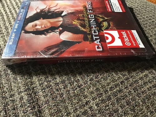 THE HUNGER GAMES CATCHING FIRE TARGET EXCLUSIVE BLU-RAY/DVD BRAND NEW - Picture 3 of 4