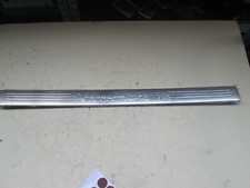 Mercedes Benz W212 E-Klasse Schiene vorne aussen A2126860936  7M39 neuwertig