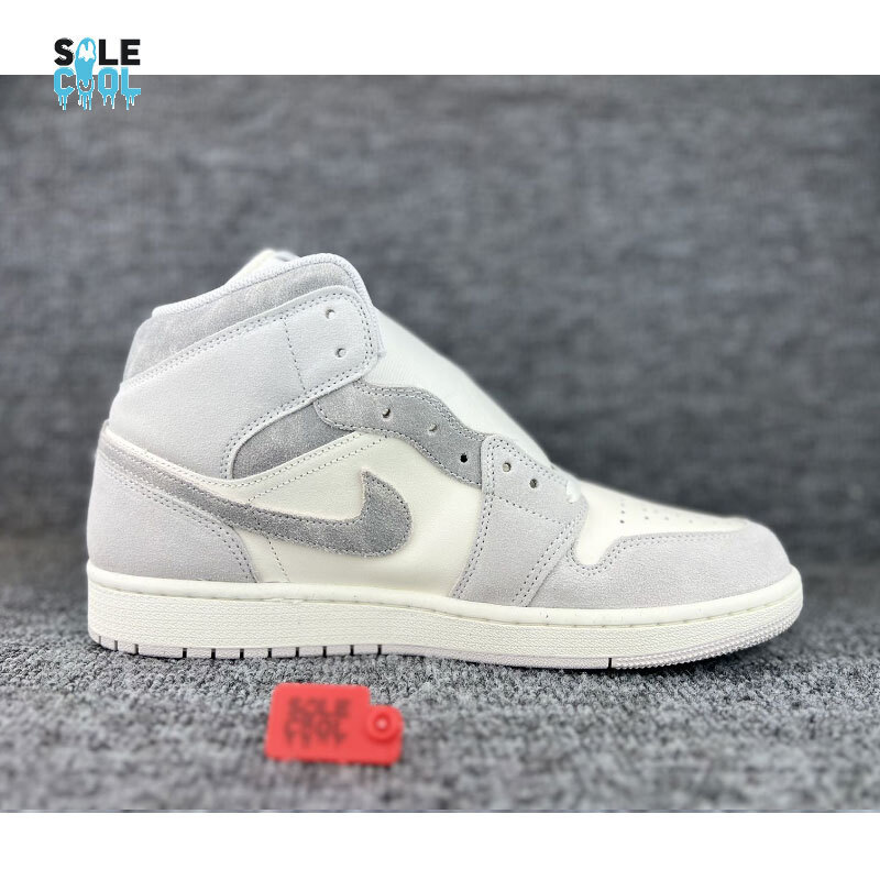 ☆送料・関税込☆NIKE★(W) Jordan 1 Mid Sail Stealth★22-26cm 51VccPrqM8L.jpg