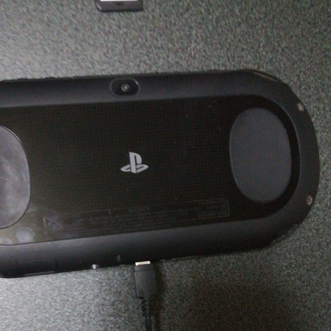 PS playstation Vita pch-2000 za22 black console only from