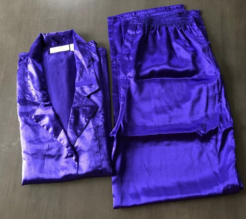 Vintage Victoria's Secret Small Gold Label Satin Pajama Lounge Set Purple