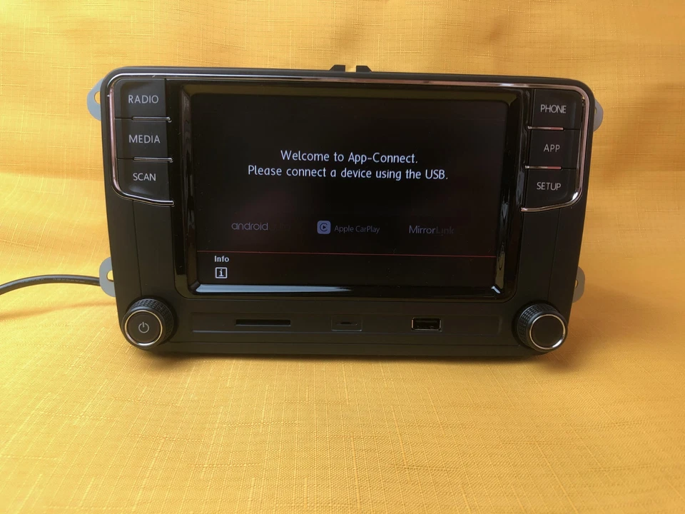 Volkswagen RCD 440 Pro Carplay Android Auto Navigation GPS Bluetooth Autoradio - Image 4 of 4