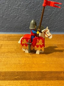 Lego - Lion Knights  - 6039 - Twin-Arm Launcher - 100% Complete - Instructions