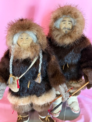 RARE and Exquisite Pair Eskimo Artist Dolls by Jeanette Ramberg 10 in. (25.4 cm)