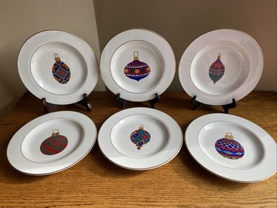 SET OF 6 Gibson WEST CLIFF Christmas Ornament 9'' Luncheon Dessert Plates; UNIQUE