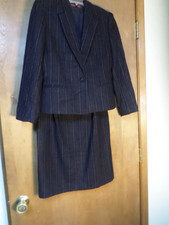 2pc Beautiful Vintage Sasson Women's Striped Wool Blend Blazer Skirt-Size 6/7