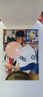 1995 Pinnacle - Ken Griffey Jr #128 Museum Collection Seattle Mariners HOF