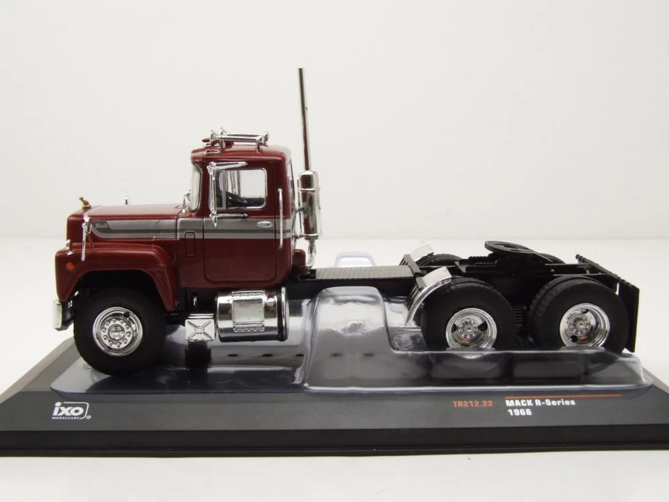 Mack R-Series Trattore Rosso Modellino Auto 1:43 ixo models - Immagine 3 di 4