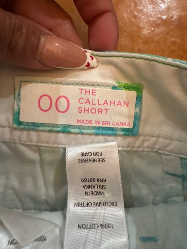 Pantalones cortos para mujer Lilly Pulitzer Callahan talla 00. Estampado tropical, Preppy Chic - Imagen 2 de 6
