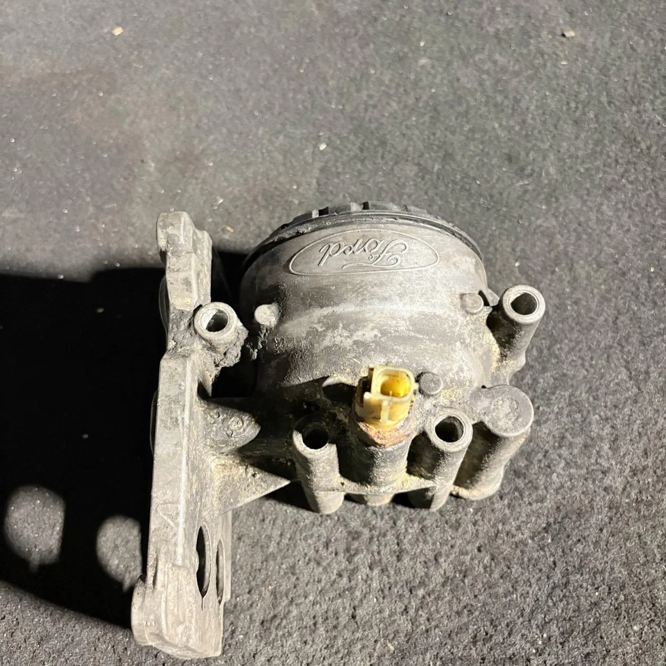 Engine Oil Cooler for Ford Mondeo III B5Y III B4Y Transit Tourneo 2.0 2.2 2.4 - Image 2 of 4