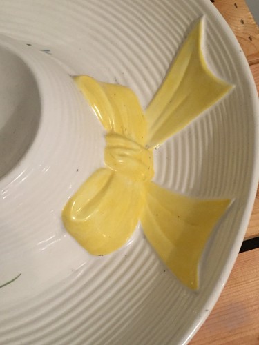 Vintage Metlox Calif USA White Hat Chip & Dip Server Tray 14” Yellow Bow Floral - Picture 3 of 7