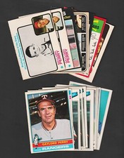 HUGE OPC Gaylord Perry HOF card lot ~~ 1971 1973 1976 1977  Tough Canadian Cards