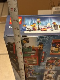 New LEGO 10254 Creator Winter Christmas Village Holiday Train 734Pc 2017 Retired