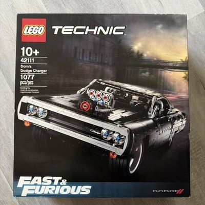 LEGO TECHNIC: Dom's Dodge Charger (42111)