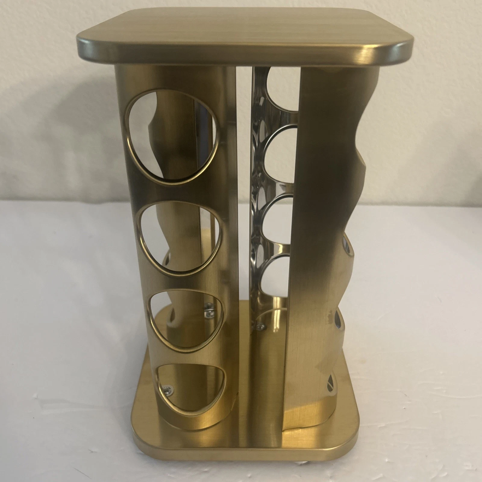 16 Jar Gold Metal Revolving Spice Rack Carousel - Countertop Organizer. No Jars