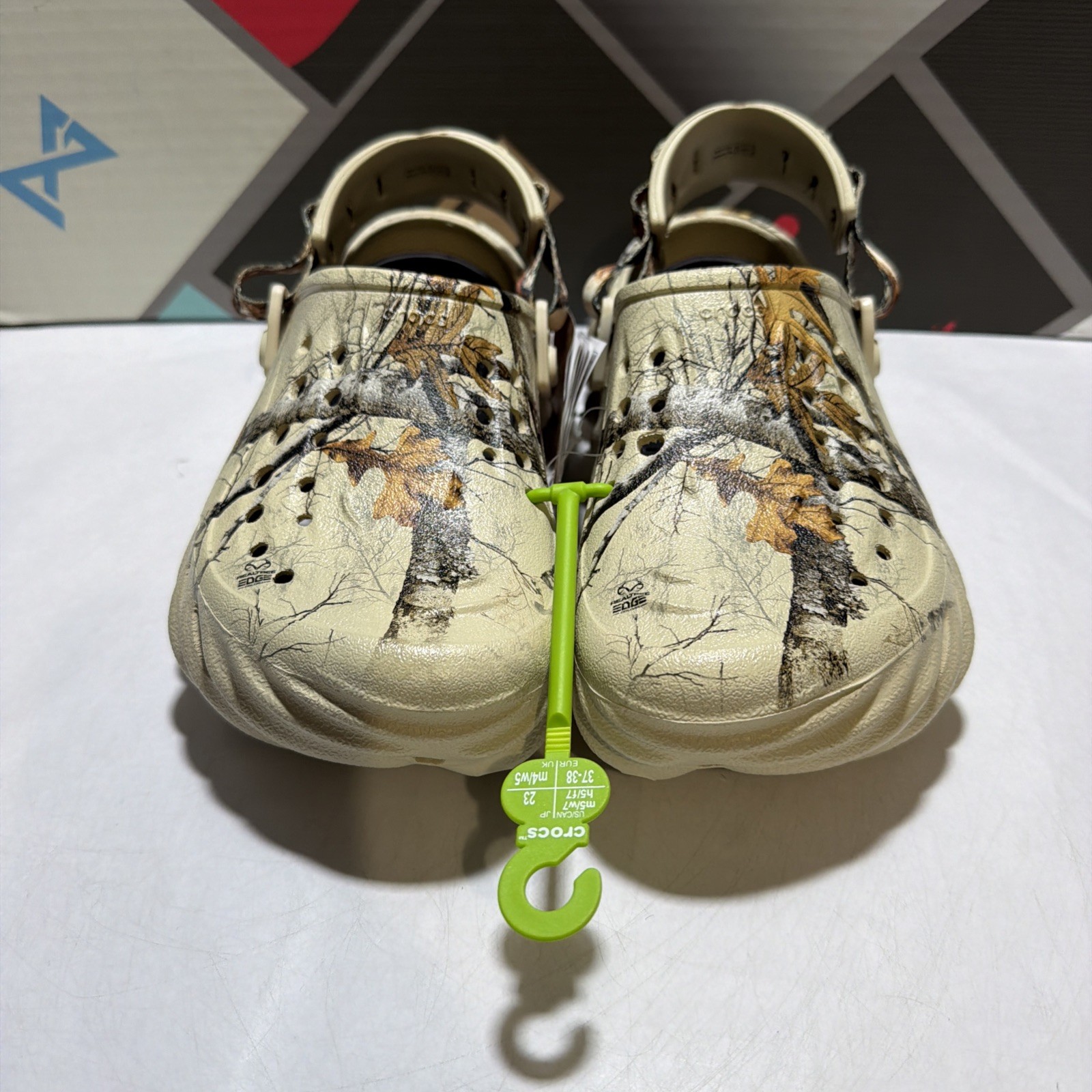 Crocs x Realtree Edge Echo Clogs Bone White Camo 208232-2Y2 Men's Sz 5 WMNS Sz 7 image 3