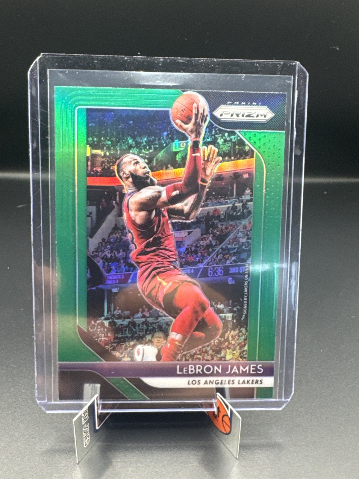 2018-2019 Panini Prizm Prizms Green #6 LeBron James 