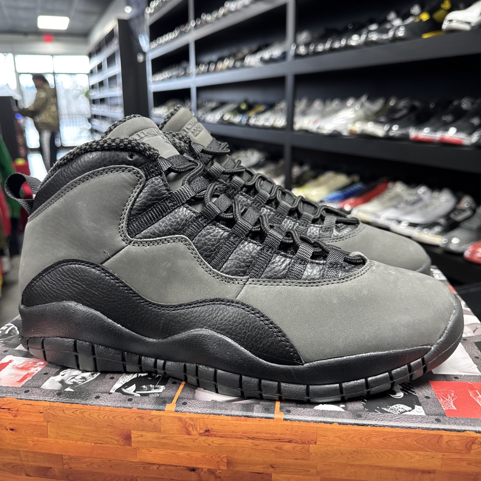 MENS AIR JORDAN 10 RETRO SHADOW_CHARRED GREY/TRUE RED-BLACK HJ6779-001-SIZE 10.5