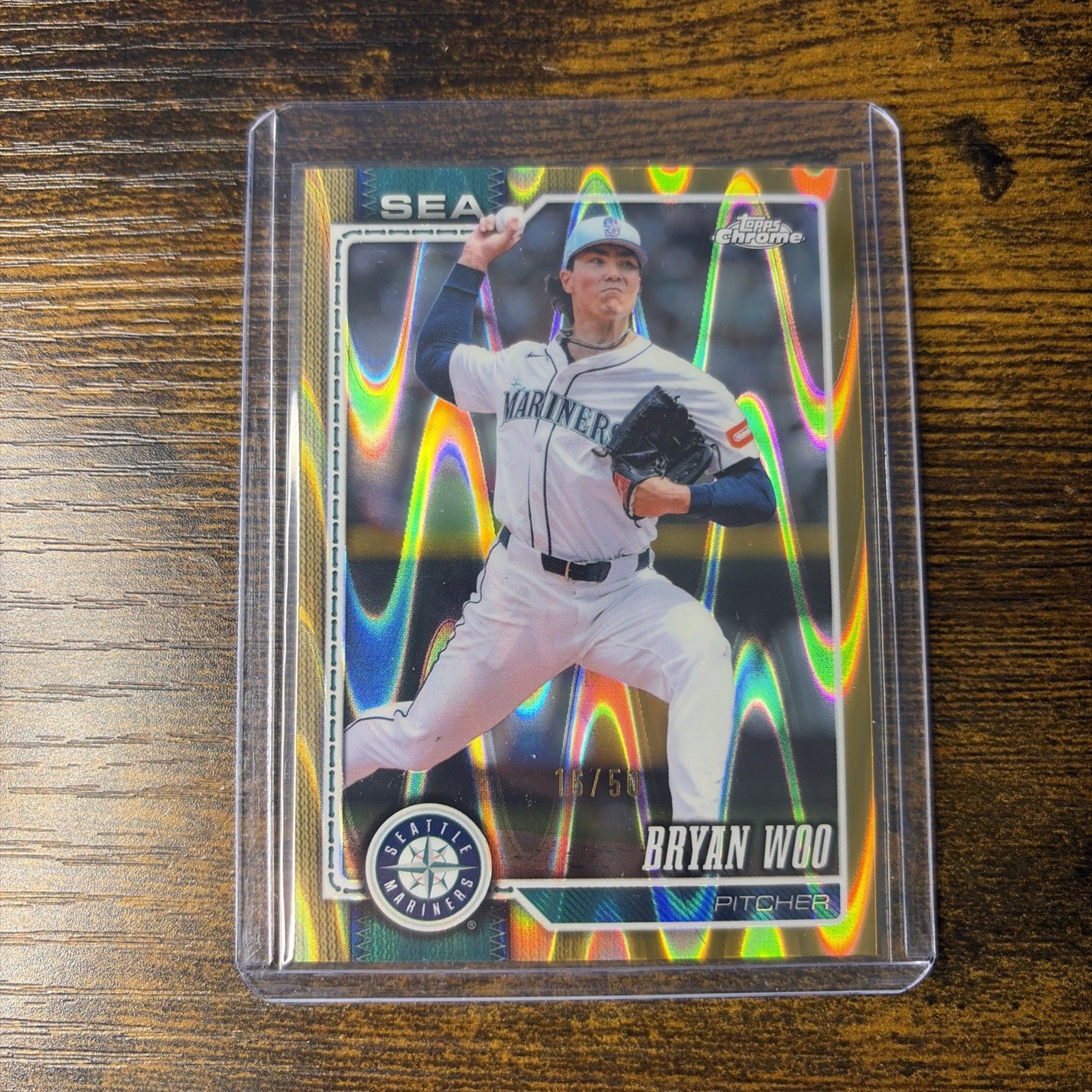 2026 Topps Chrome Baseball Bryan Woo #31 Gold Raywave Refractor /50