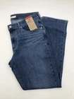 Levi’s Classic Straight Jeans Women’s Size 12 M - Medium Wash NWT •