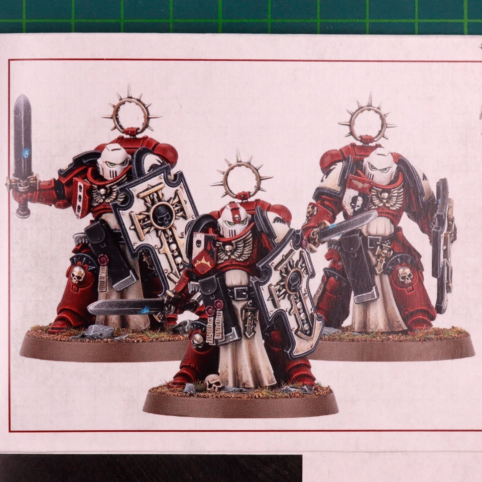 Space Marines Würdenträger des Ordens Einzelfiguren Warhammer 40.000 - Bild 4 von 4