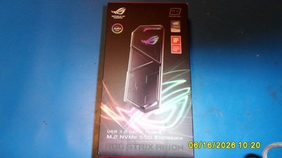 ROG Strix Arion M.2 NVMe SSD Enclosure USB3.2 Gen 2x1 Type-C (10 Gbps)