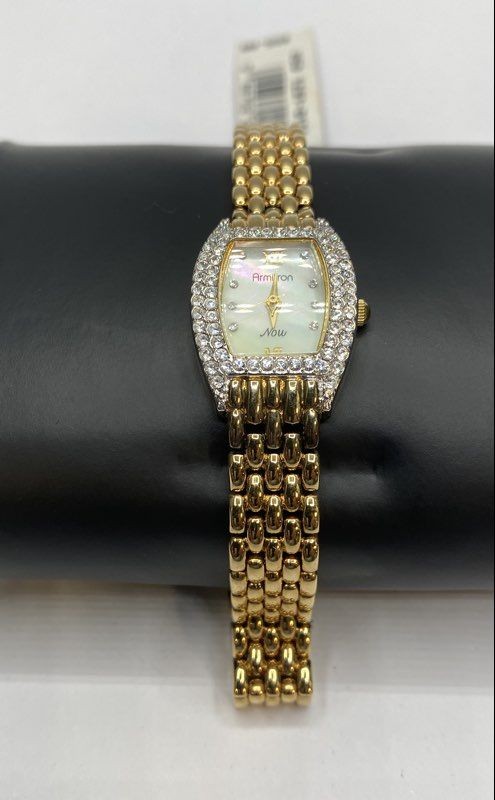 Women's Armitron Now Crystal Bezel MOP Dial Quartz Metal 25mm Watch39.14g
