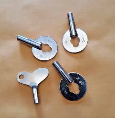 LUX/ KEEBLER NOVELTY KEYS SIZES #0, #1, #2, & #3, + #2 GERMAN MADE