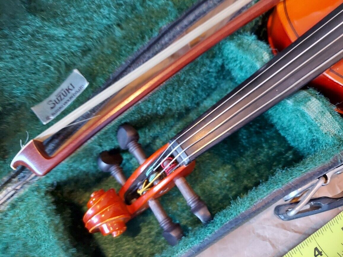 Kiso Suzuki Nagoya No.8 Size 1/8 Anno 1981 Violin, Very Good Kiso Suzuki Nagoya No.8 Size 1/8 Anno 1981 Violin, Very Good