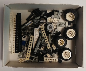 LEGO TECHNIC 8230: Coastal Cop Buggy (Box, Manual, 86% Complete, No Figure)