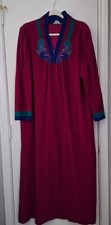 Vtg Vanity Fair Velour Robe Large Fuchsia Housecoat Hostess Embroidery 1/2 Zip