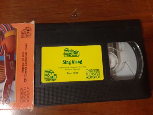 Sesamstraße VHS Mitsingen & Elmo's Mitsingen Ratenspiel - Bild 2 von 3
