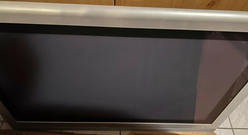 Philips Matchline widescreen flat TV 42PF9966 107cm (42") plasma with Pixel Plus