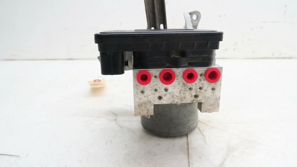 Bomba de freno ABS antibloqueo Cadillac CTS 2014-2016 OEM 2,0 L 23125266 Foto 2 de 4