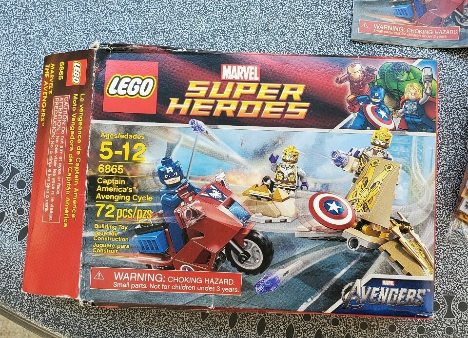 captain america motorcycle lego set