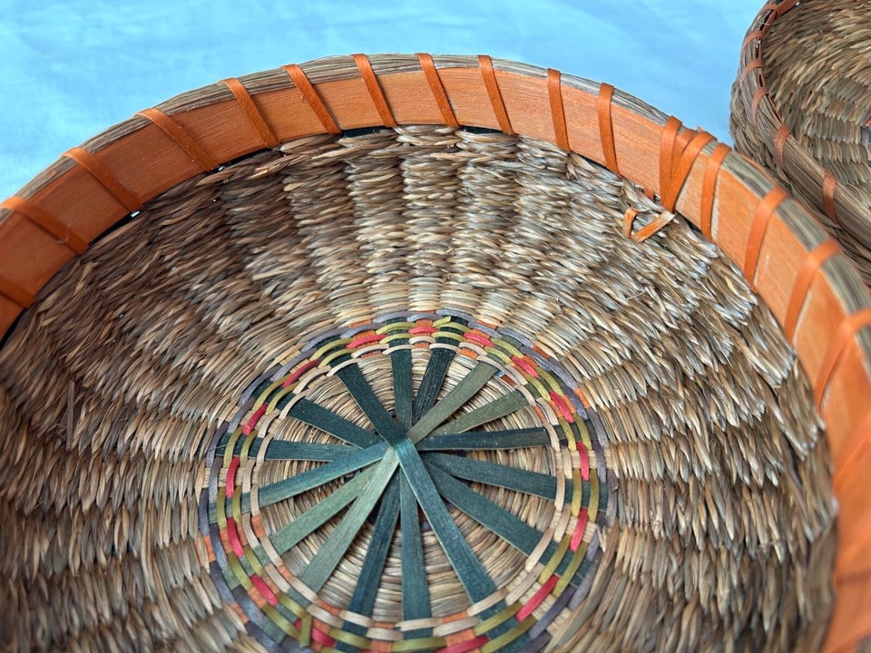 Vintage Native American Passamaquoddy Sweetgrass Sewing Basket w/Cover