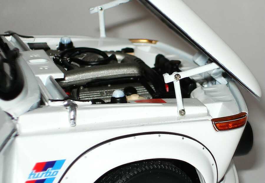 ミニカー AUTO art MILLENNIUM 1/18 BMW 2002 Autoart 1:18 Millennium BMW 2002 | eBay