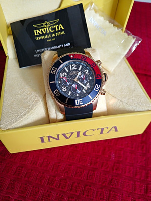 Invicta Pro Diver Chronograph Quartz 100m Black Dial Gold Case Rubber 52mm