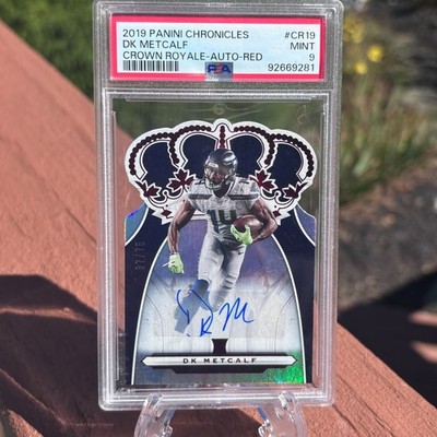 2019 Panini Chronicles Crown Royale Rookie Auto DK Metcalf #CR-19 Red /75 PSA 9