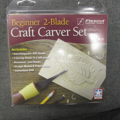 Flexcut Beginner 2-Blade Craft Carver Set W/ Bass Wood & Leaf Blanks Manual USA
