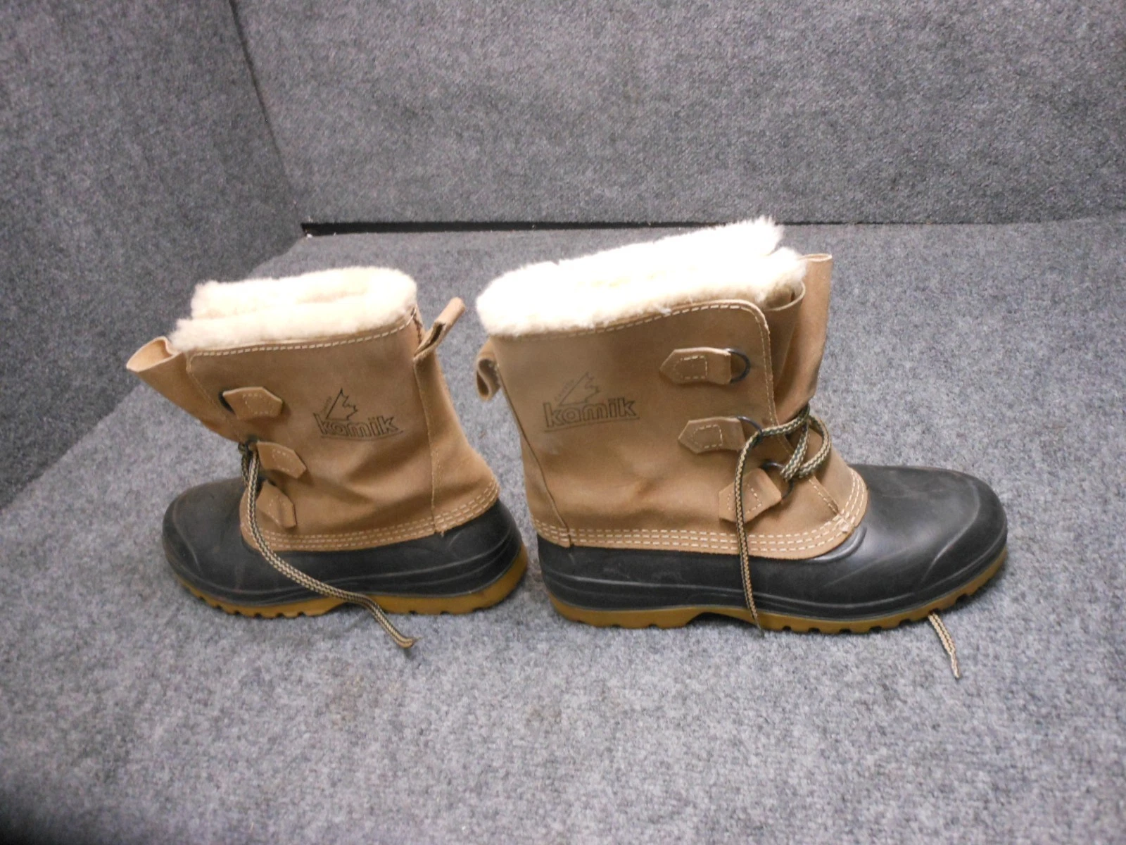 Kamik Boots Mens 9 Beige Waterproof Leather Faux Fur Snow Winter Made In Canada