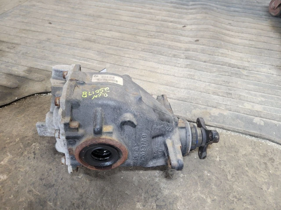 Differential Carrier Rear AWD Automatic Transmission Fits 12-18 BMW 320i 1594424 - Image 3 of 4