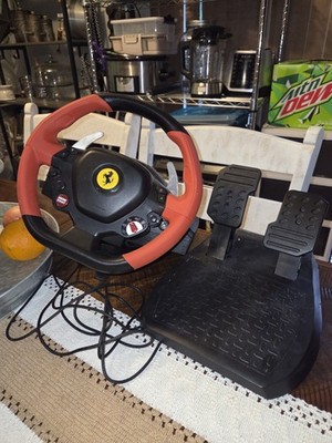 Xbox One Thrustmaster Ferrari 458 Spider Racing Steering Wheel & Pedals