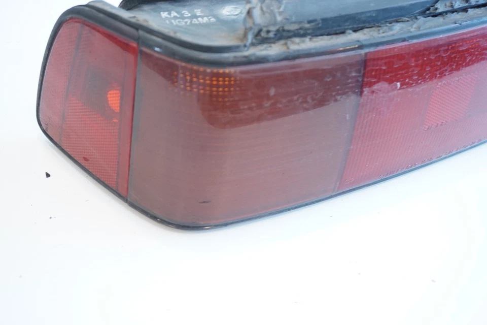 Luz trasera lateral del conductor Honda Civic Hatchback 1990-1991 OEM Foto 4 de 4