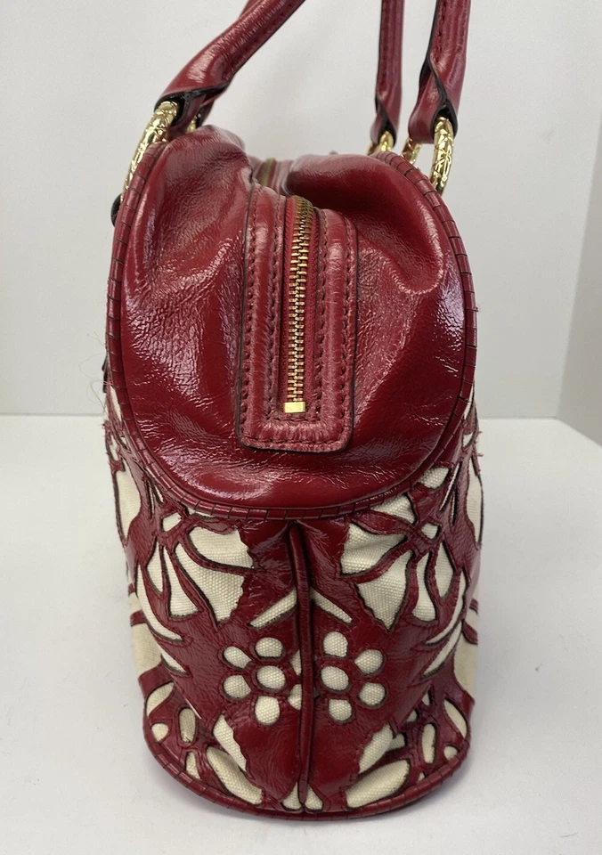 Cartera grande Antonio Melani roja oscura y marfil con doble asa - Usada en Excelente Condición Foto 2 de 4