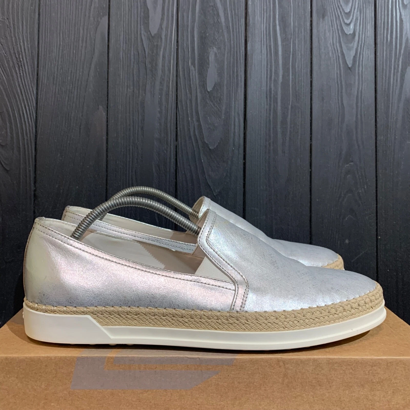 TOD’S TODS Mocassini da donna in pelle argento metallizzato misura 41