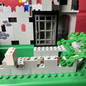 Vintage LEGO Castle Crusaders 6081 King's Mountain Fortress Complete - Pre-Owned