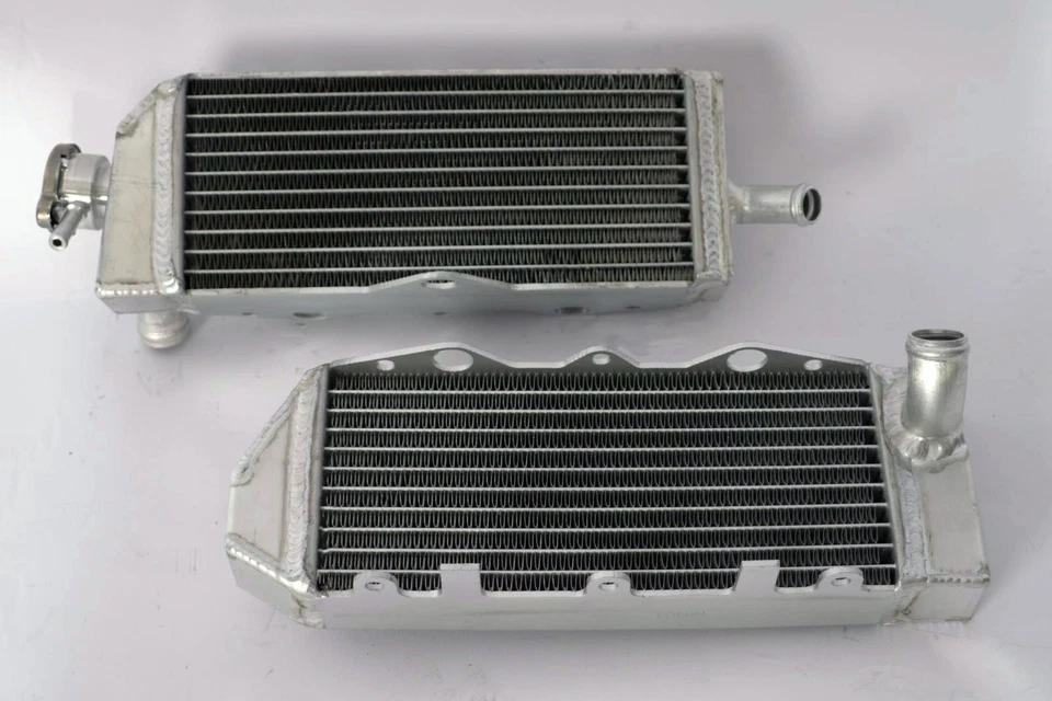 Aluminum Radiators For Suzuki  RM250 1988-1992 / 1989-1996 RMX250 1990 1991 1992 Foto 3 de 4