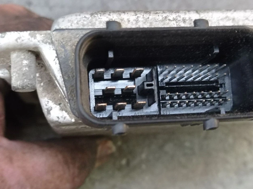 VW T4 IV (70XA) 2.5 TDI Centralina Motore 074906018B - Immagine 3 di 4