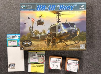 Kitty Hawk KH80154 UH-1D  Huey'' mit Zubehör! 1:48
